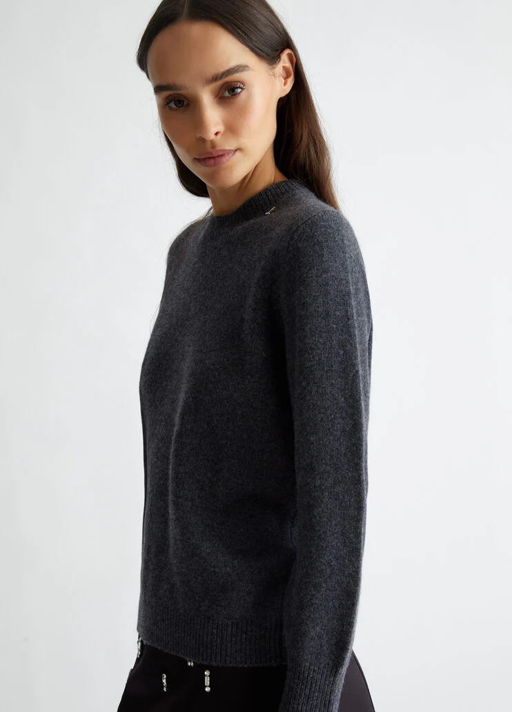 Wool jumper