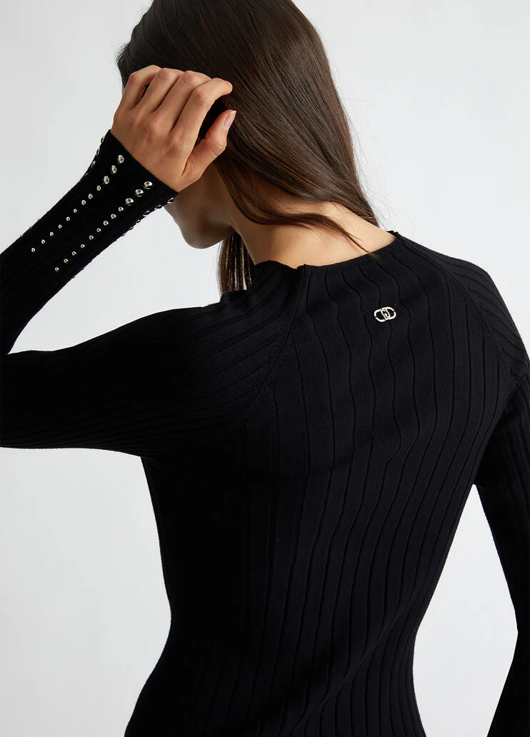 Ribbed jumper