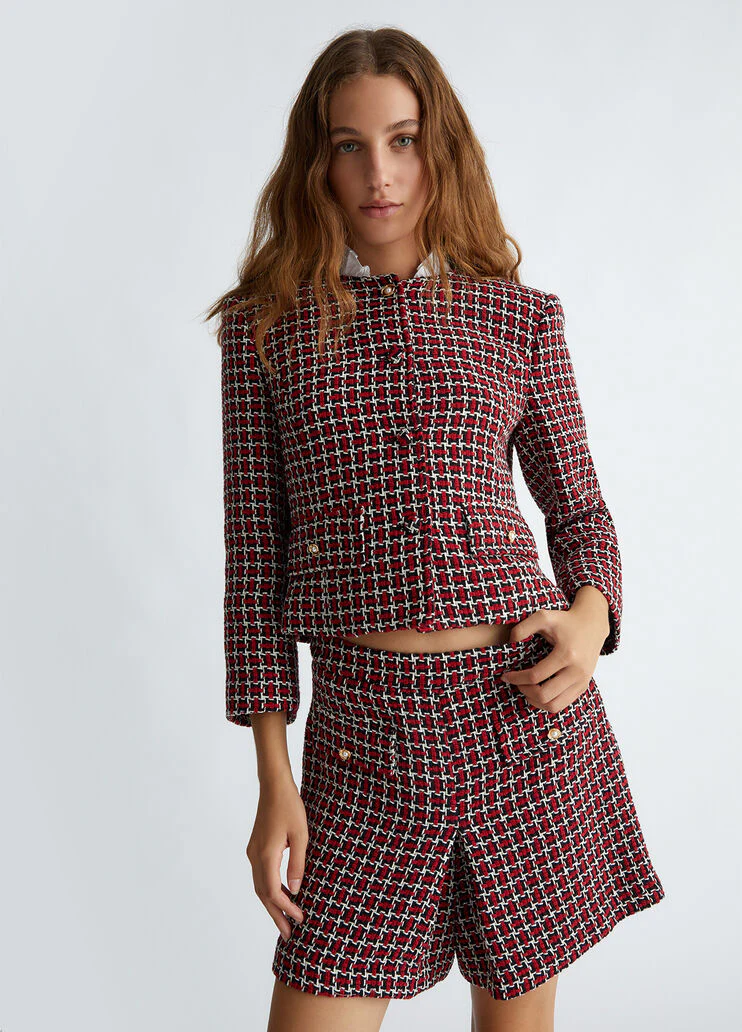 Tweed jacket with collar
