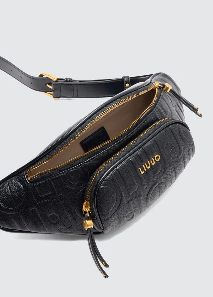 Drummed pouch bag with logo