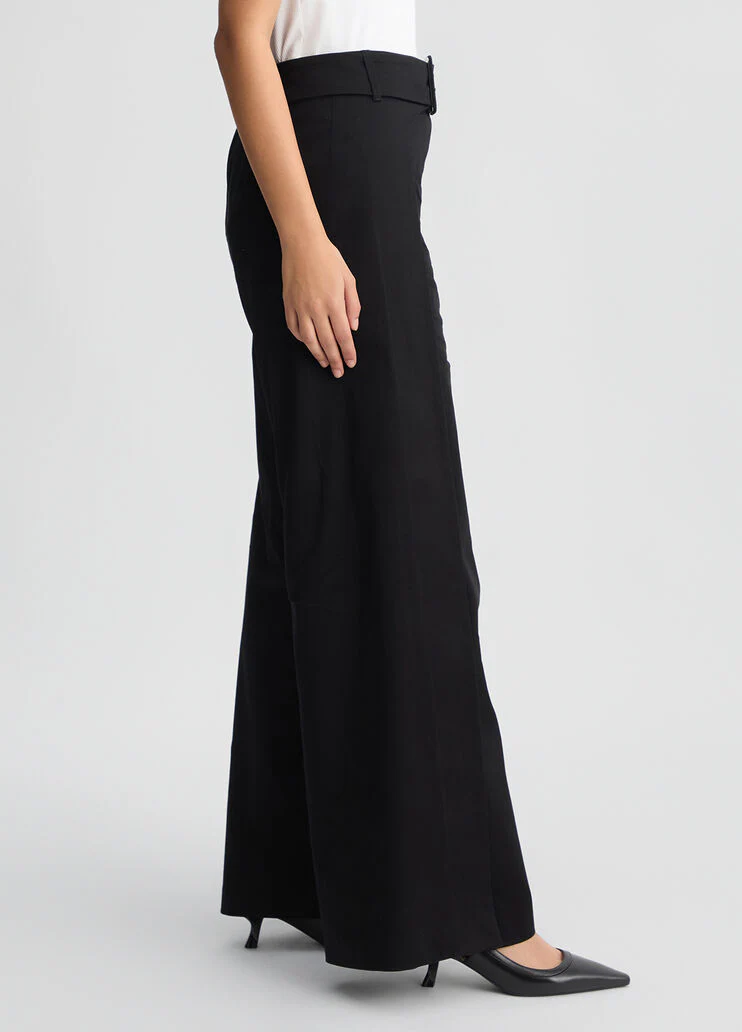 Wide-leg trousers with belt