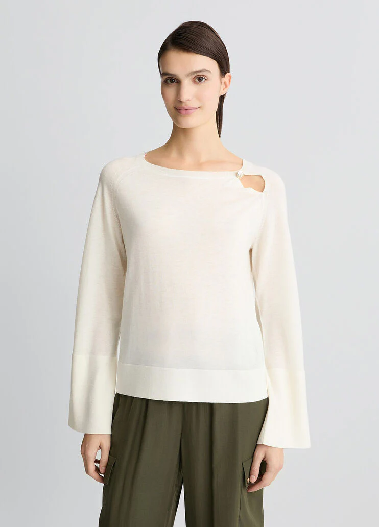 White wool and cashmere jumper