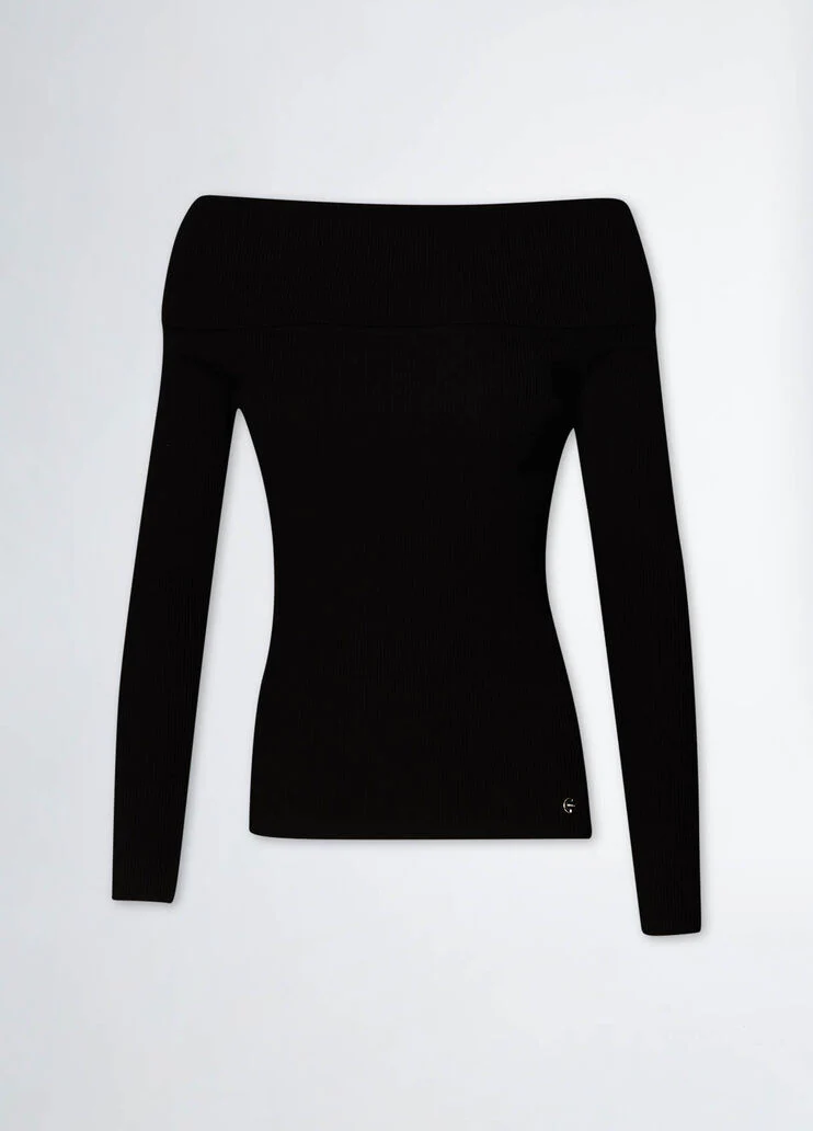 Black off-the-shoulder jumper