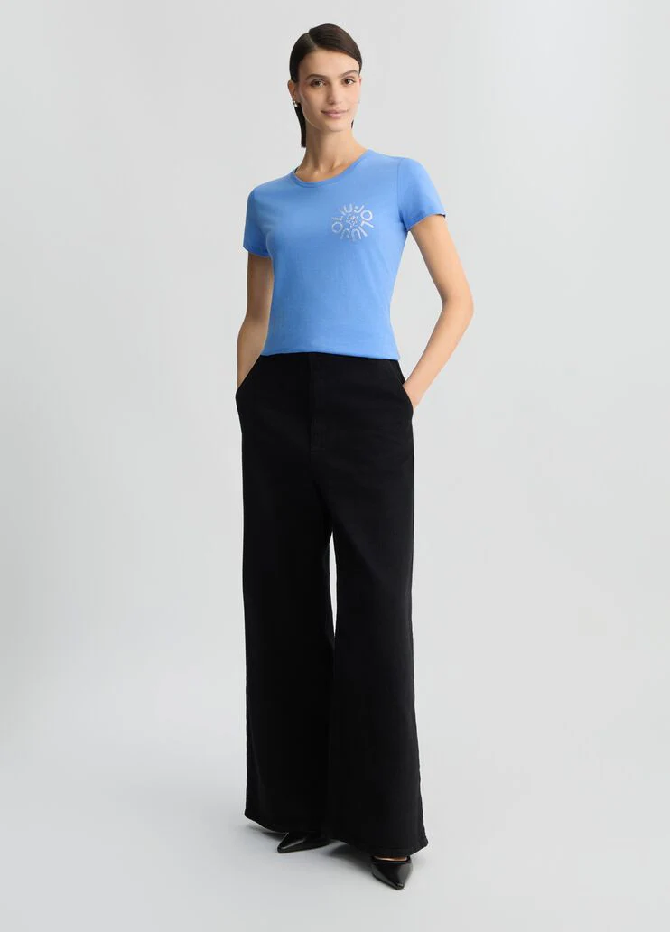 T-shirt with logo and gemstones