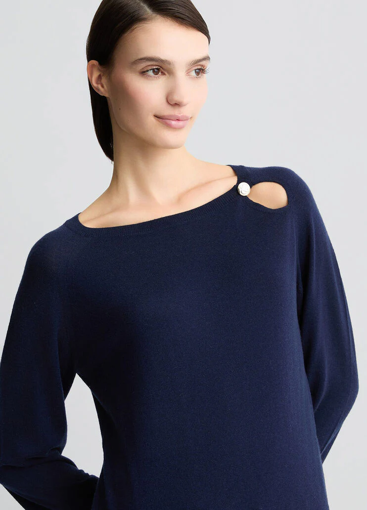 White wool and cashmere jumper