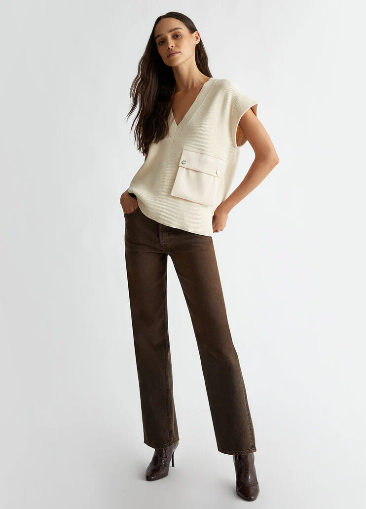 Knit vest with pocket