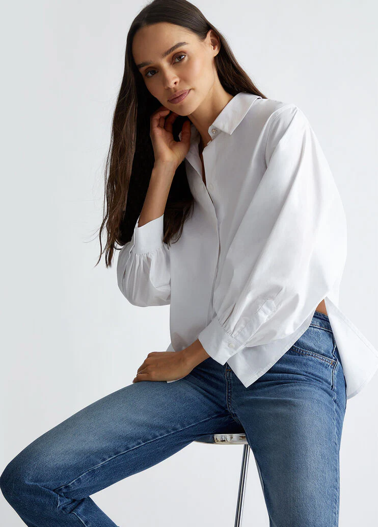 Poplin shirt with brooch