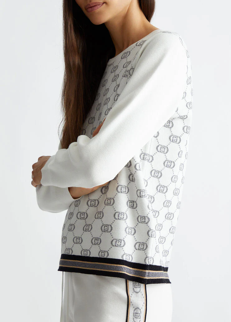 Sweater with monogram logo