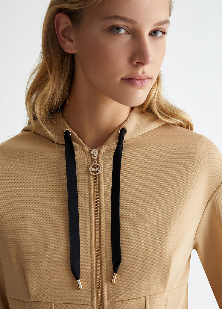Hooded sweatshirt with zip