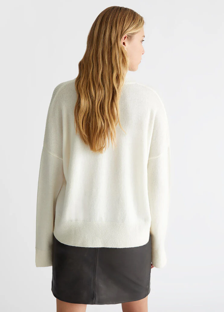 Woollen turtleneck