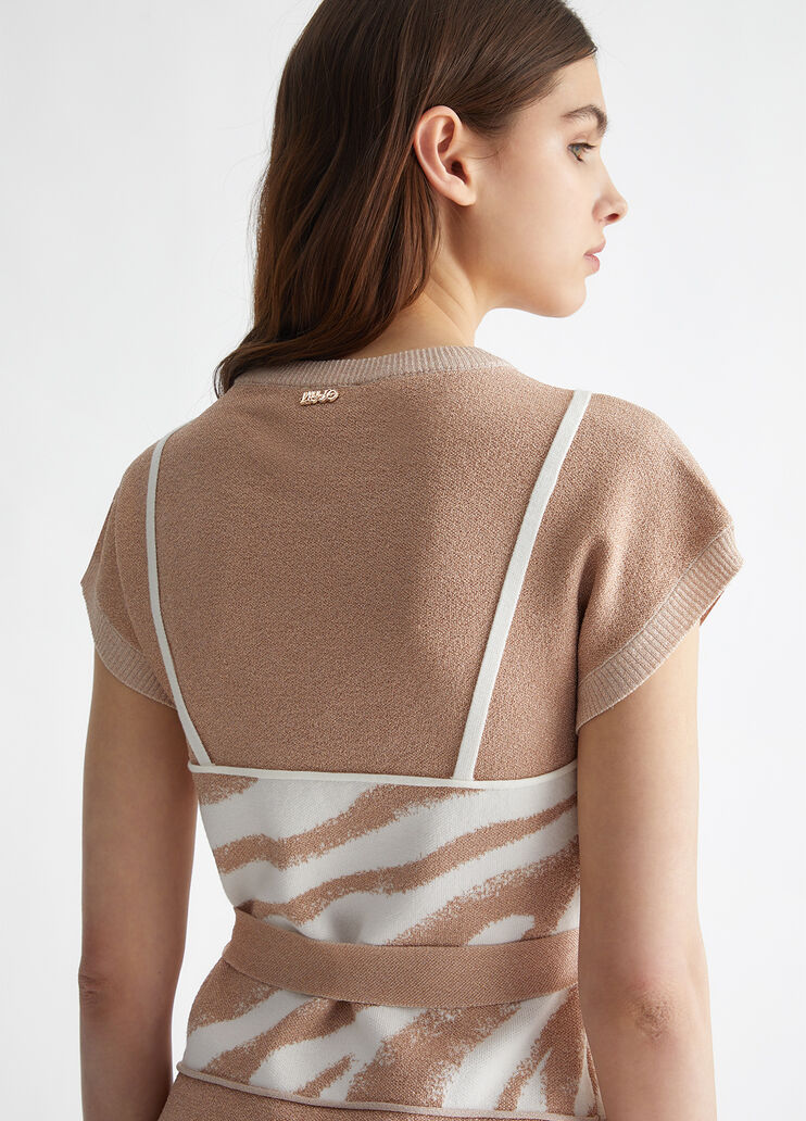 Jacquard jumper with belt