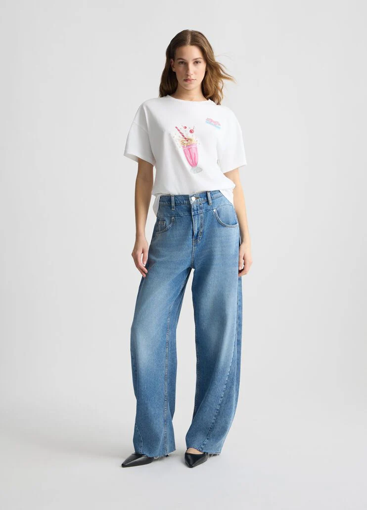 Printed T-shirt with rhinestones