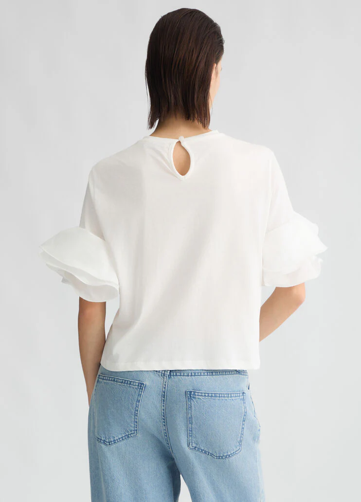 White T-shirt with flounced detailing