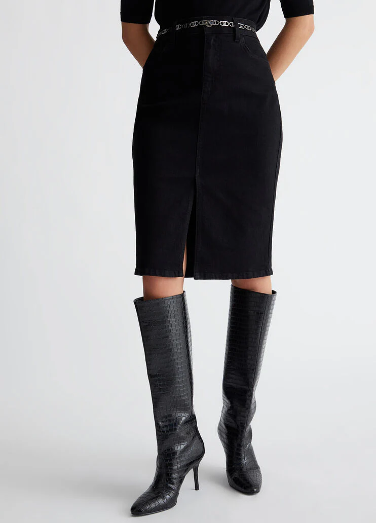 Denim skirt with branded belt