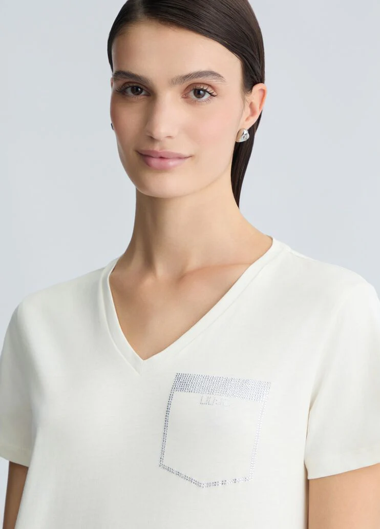 T-shirt with rhinestones