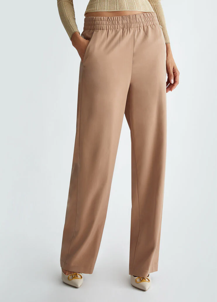 Jogging trousers in flowing fabric