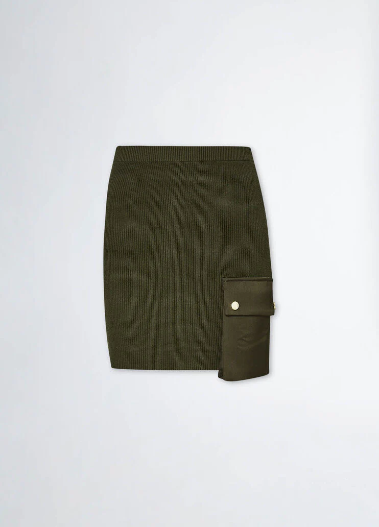 Knit miniskirt with pocket