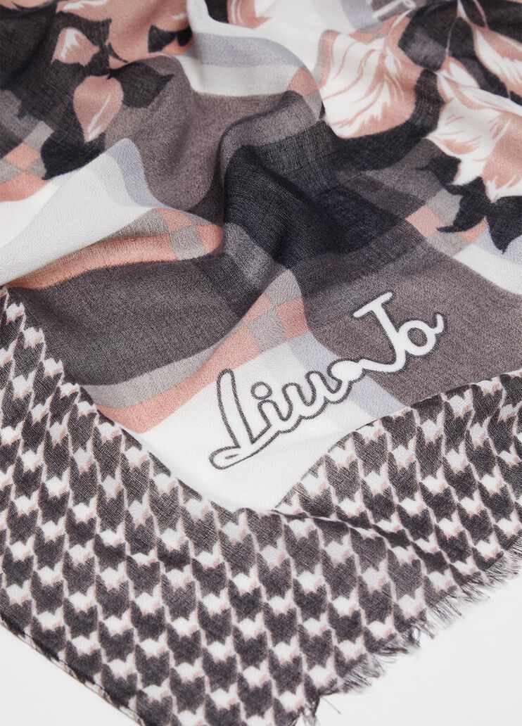 Floral chequered stole