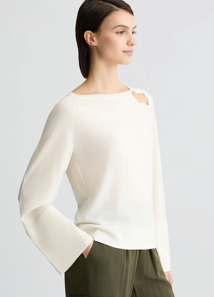 White wool and cashmere jumper
