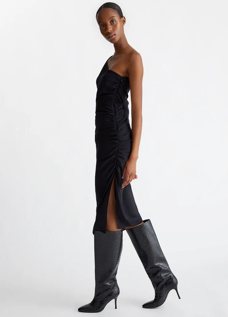 Smart one-shoulder dress