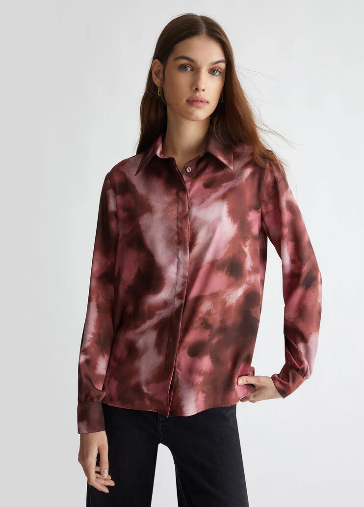 Printed satin shirt