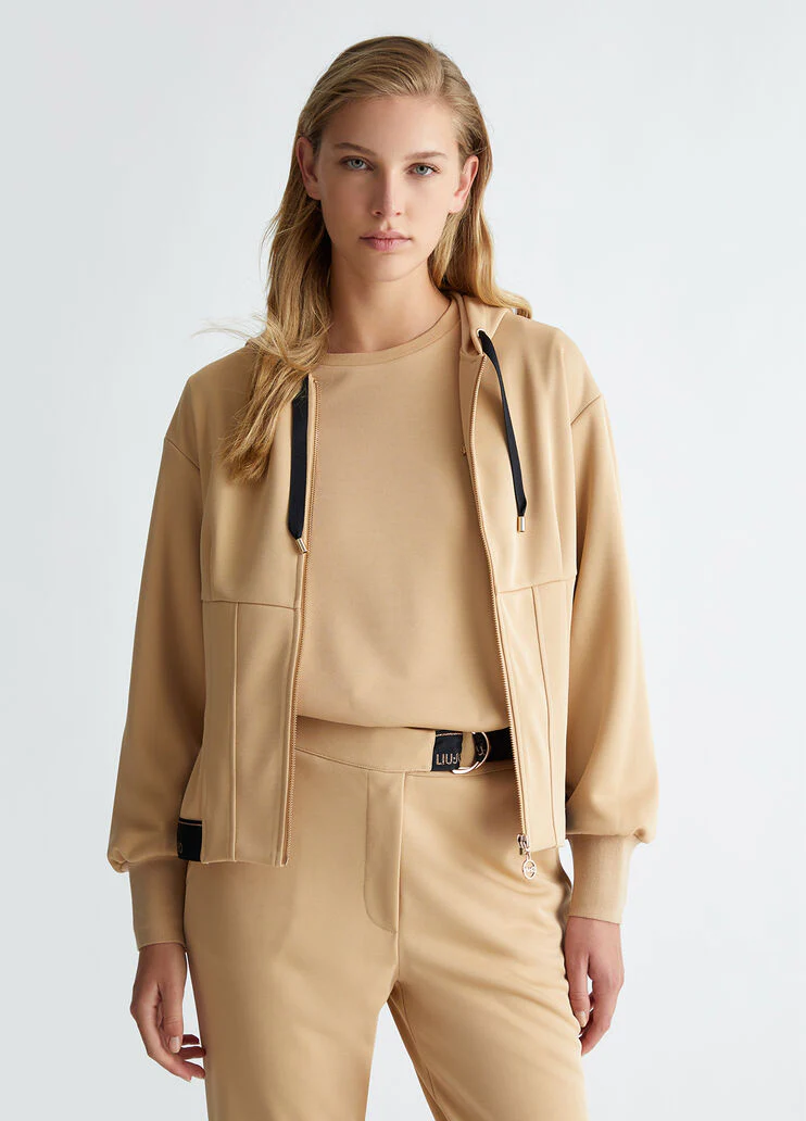 Hooded sweatshirt with zip