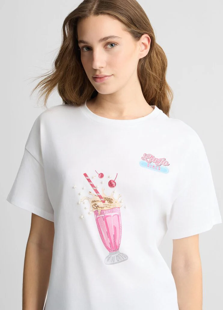 Printed T-shirt with rhinestones