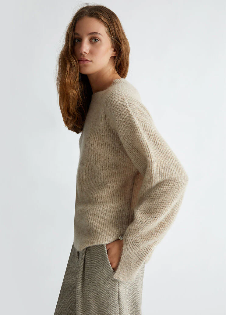Extra soft pullover