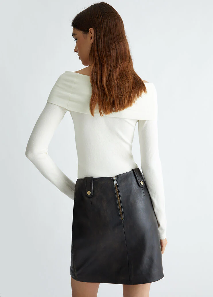 White body suit with cut-out