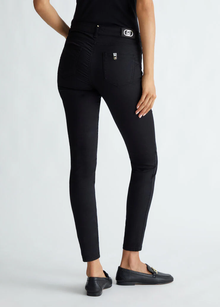 Cropped Bottom Up trousers
