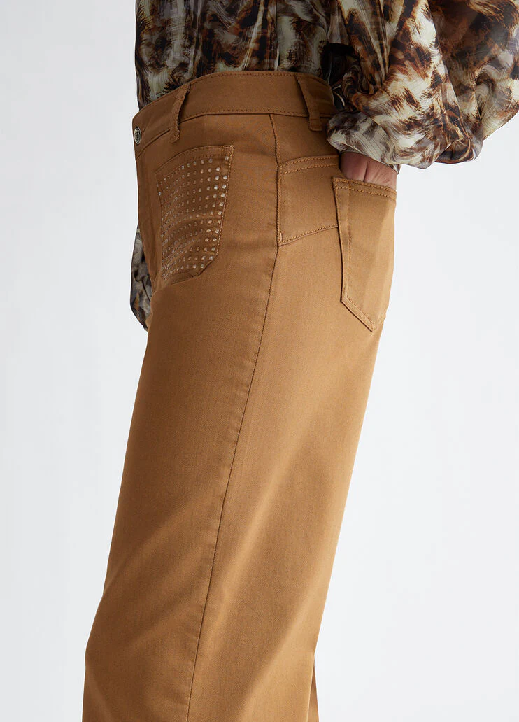 Flared cropped trousers