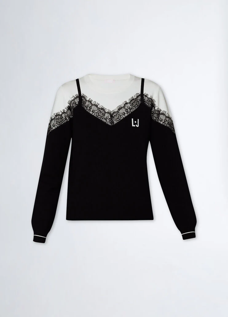 Jumper with lace