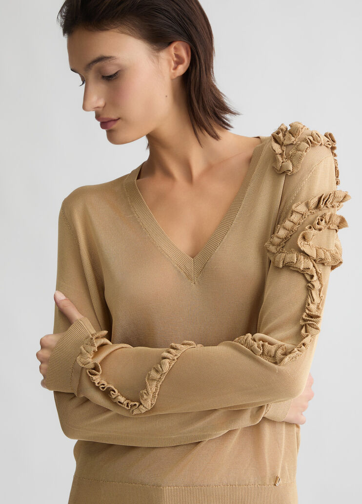 Beige jumper with ruching