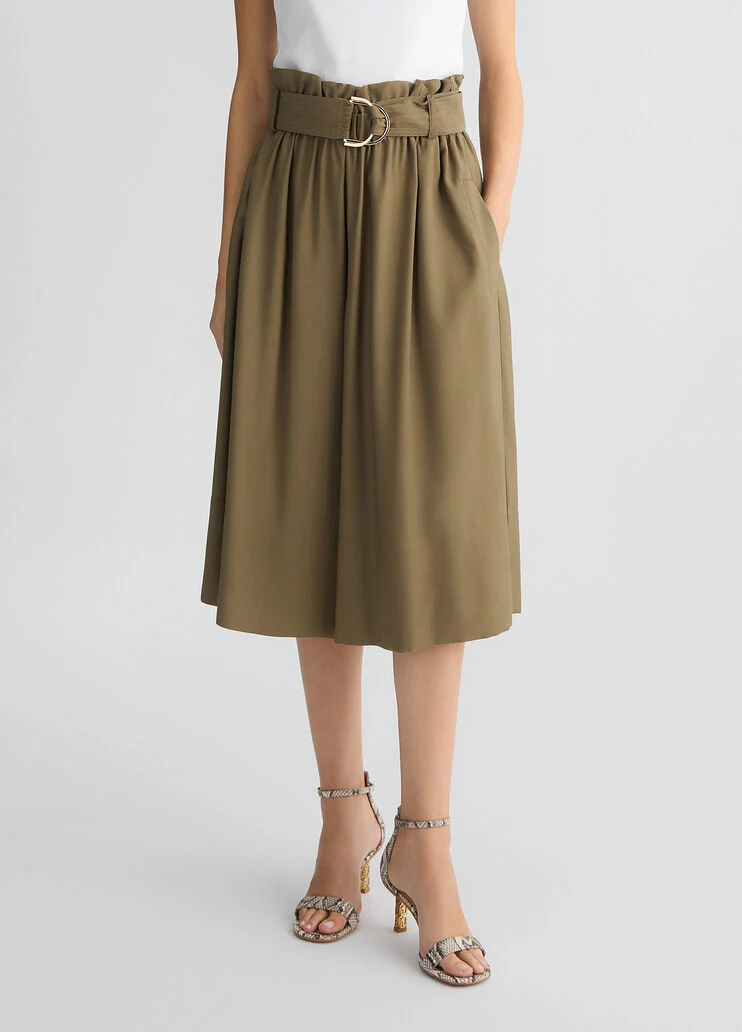 Green Bermuda shorts with belt