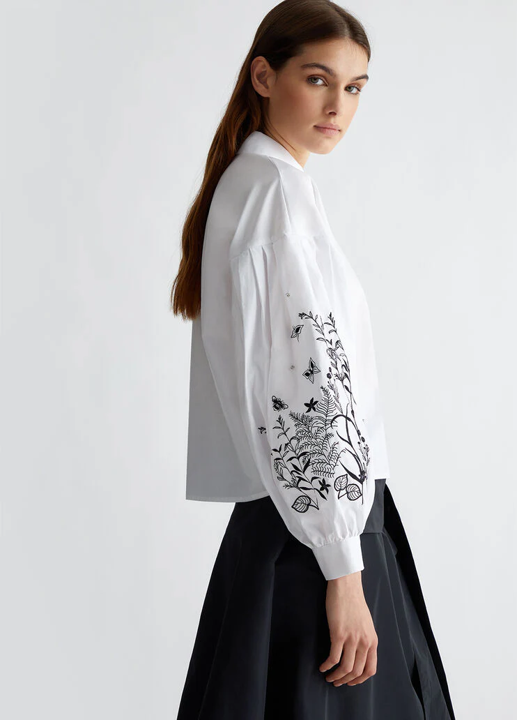 Shirt with jewel embroidery
