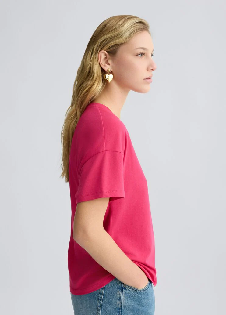 T-shirt with strawberry