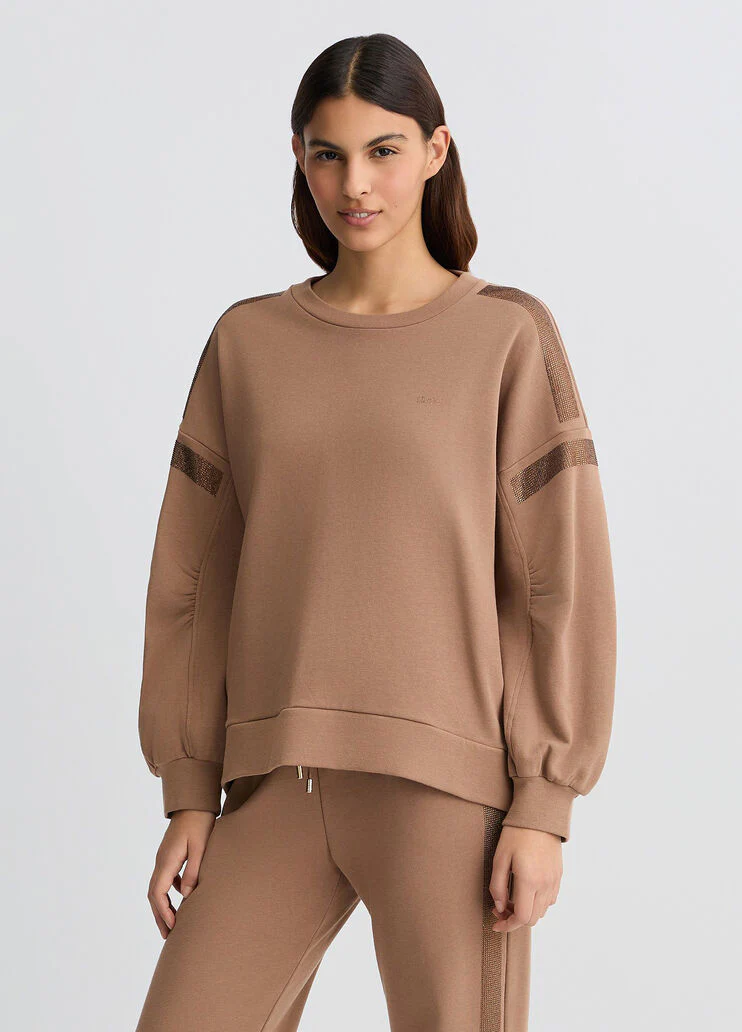 Brown sweatshirt