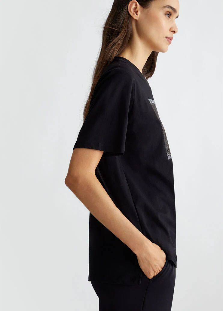 T-shirt with logo and gemstones