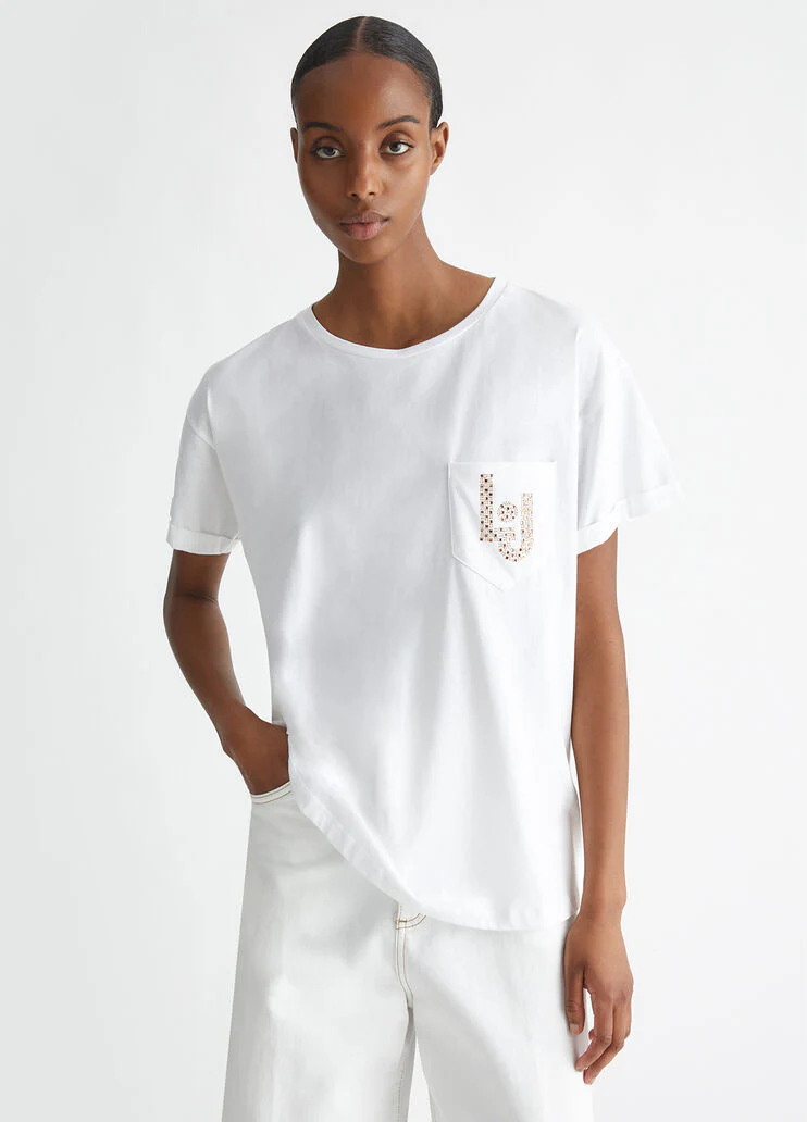 T-shirt with pocket and rhinestones