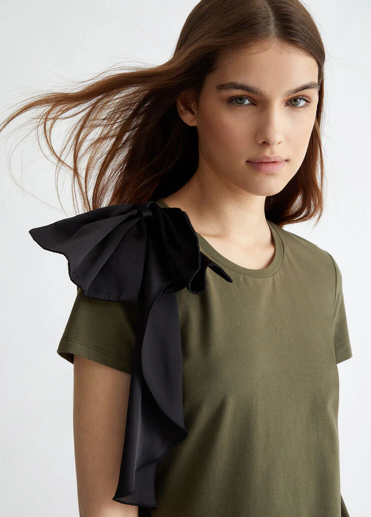 T-shirt with ruching