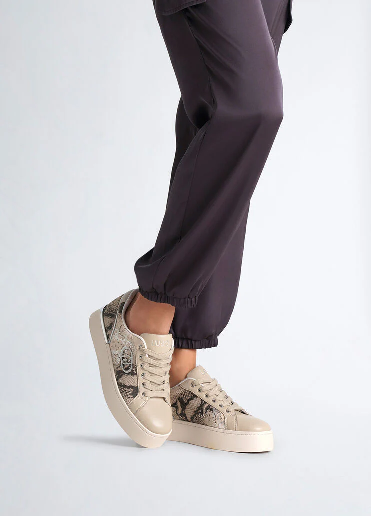 Python-print sneakers