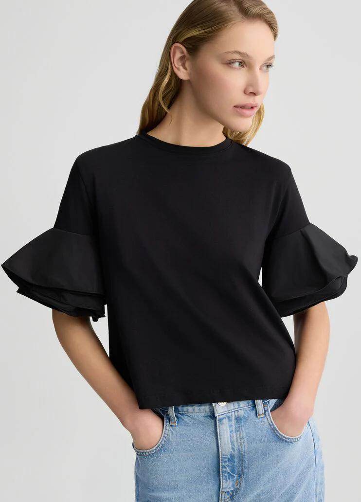 Black T-shirt with black flounced detailing