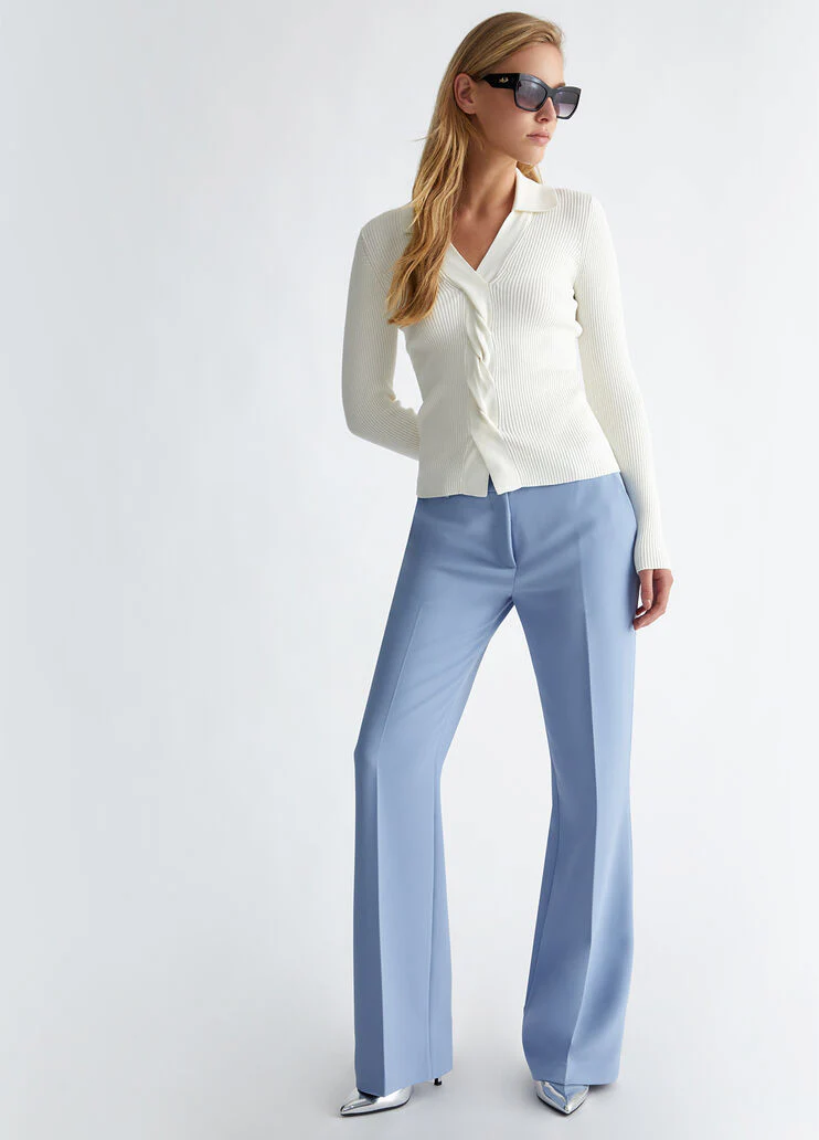 Flared crepe trousers