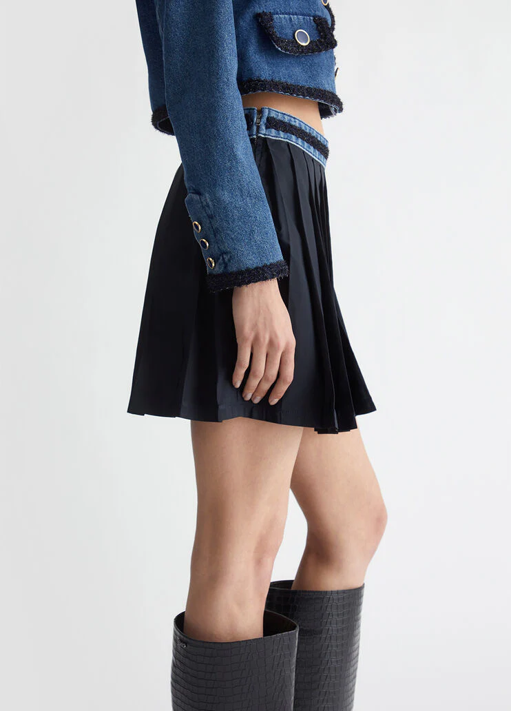Pleated miniskirt