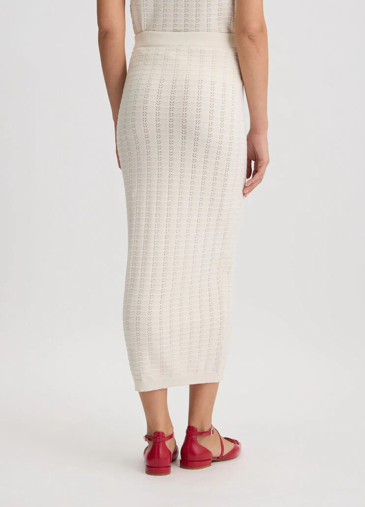 White knit skirt