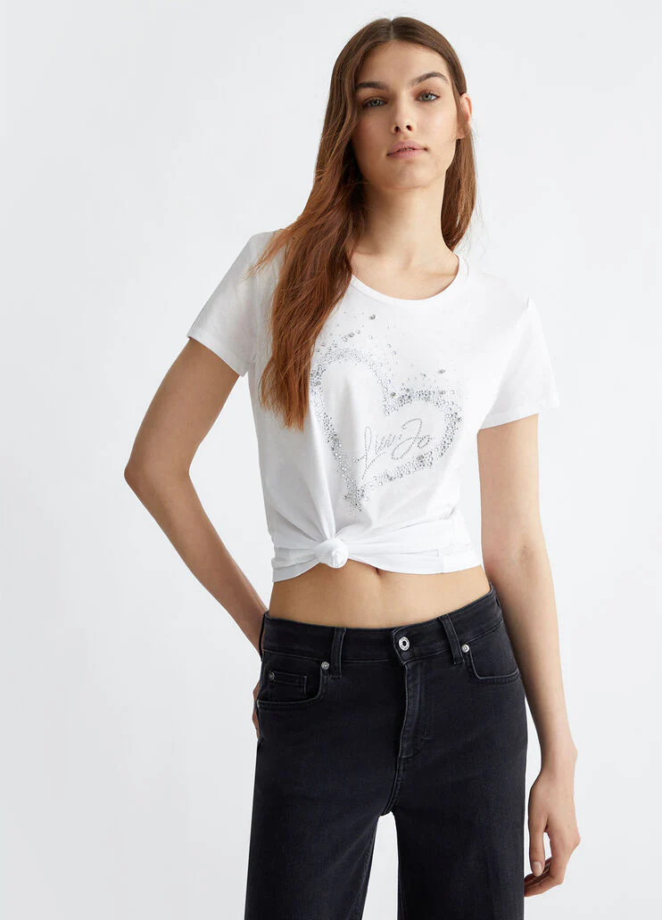 T-shirt with heart and gemstones