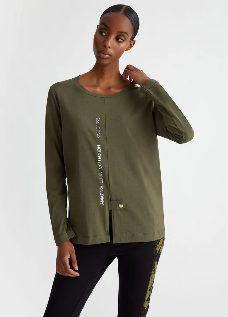 T-shirt with lettering print