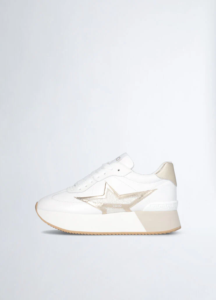 White sneakers in leather