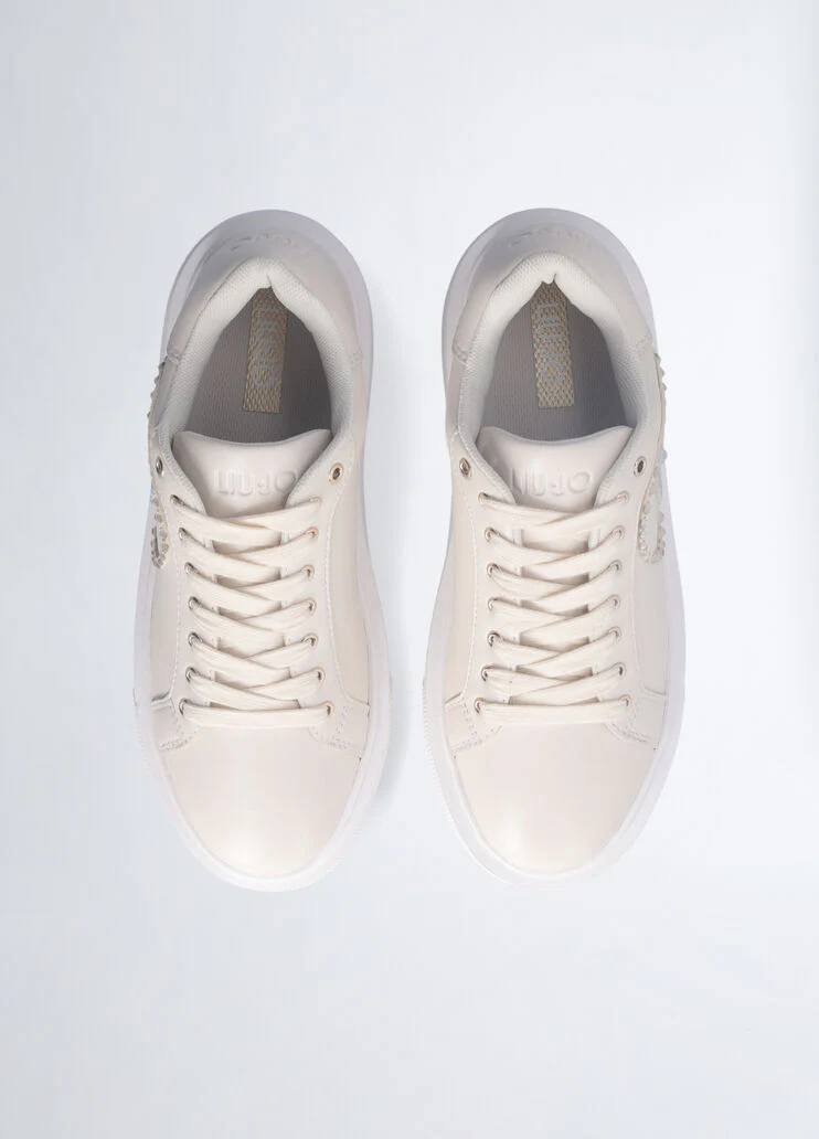 Sneakers with jewel logo