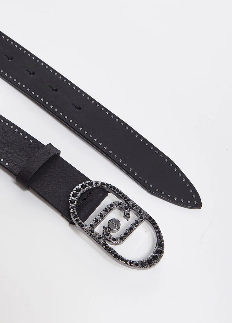 Leather belt with logo buckle